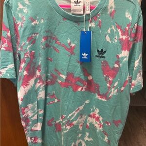 Adidas T-Shirt